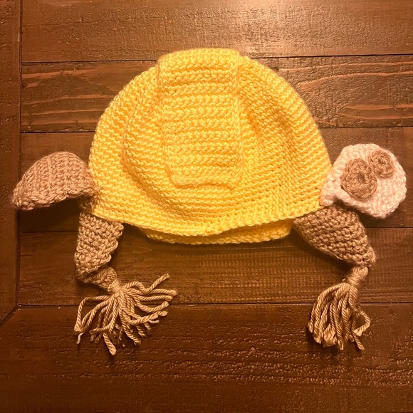 Paw Patrol Rubble Character Hand Knit Hat - Picture 2 of 3